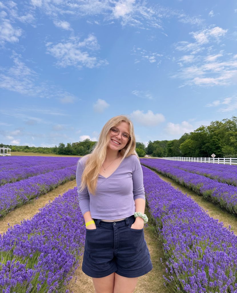 picture of julia lenz, a web developer